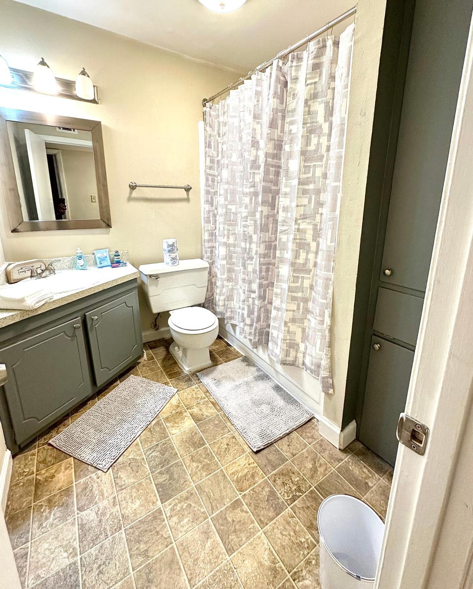 Apartamento Spring Getaway 5 Minutes From Hospitals Jackson Exterior foto
